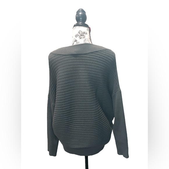 Wishlist Oversized Dropped Shoulder V-Neck | S/M | - Picture 2 of 5